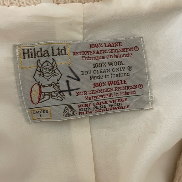 Vintage Oversized Ivory Wool Coat button up with pockets. Sz Large, fits XL - Picture 3 of 3